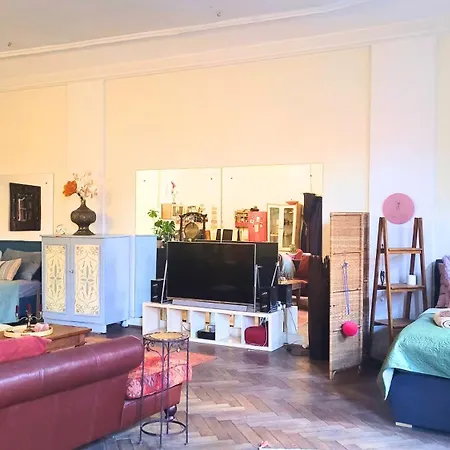Ferienstudio Altstadtflair -loftfeeling Im Saengersaal In Der Stiftsstadt Mit Parkplatz *