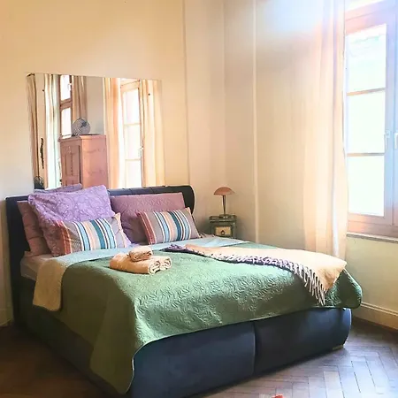 Appartement Ferienstudio Altstadtflair -loftfeeling Im Saengersaal In Der Stiftsstadt Mit Parkplatz